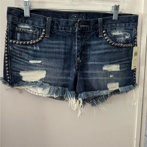 Lucky brand short shorts soft denim. Size 27